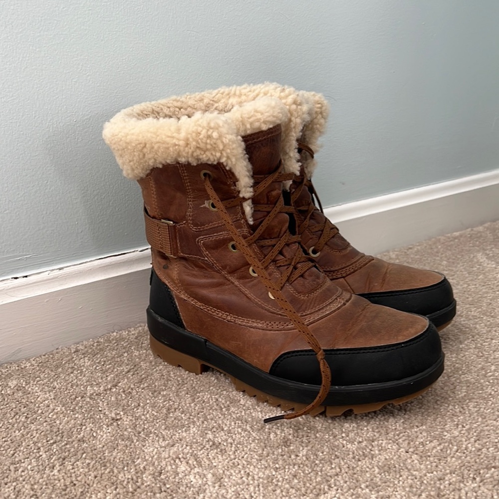 Sorel leather snow boots